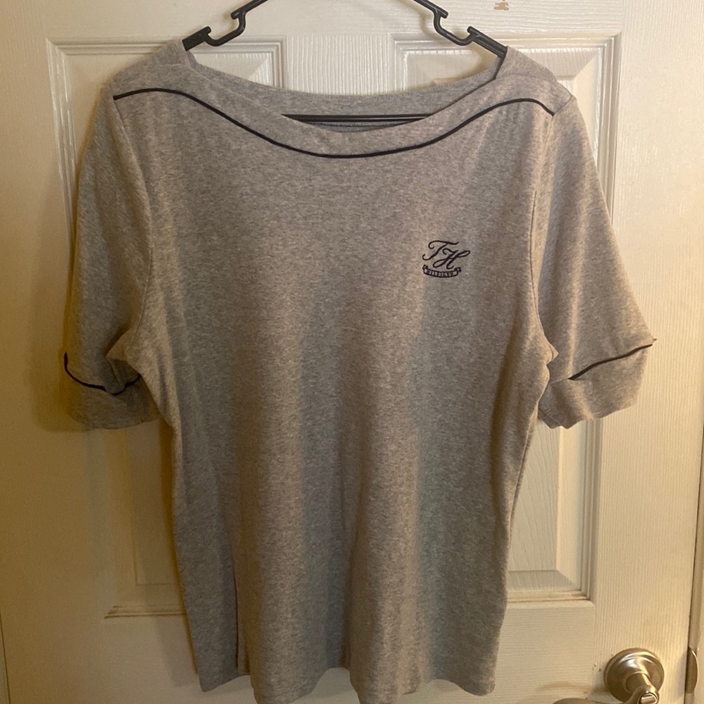 NEVER WORN TOMMY HILFIGER WOMANS SHIRT